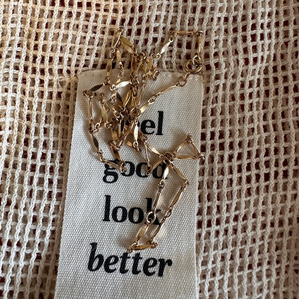 Elegant Gold Chain Necklace